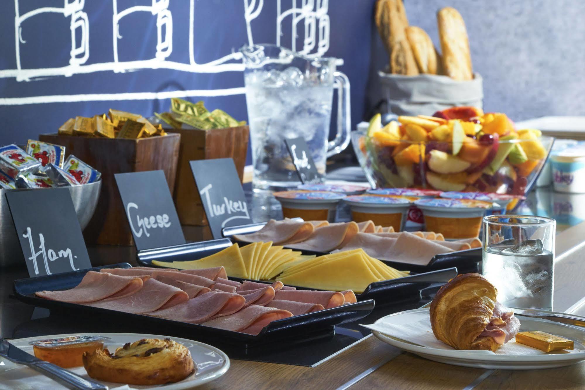 Ibis Budget Manchester Salford Quays Ngoại thất bức ảnh